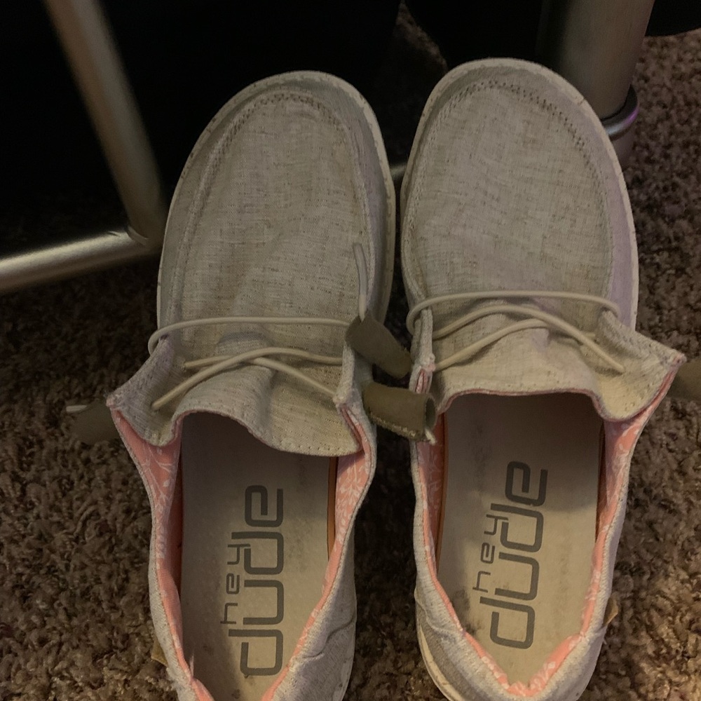 Hey Dude Women’s size 6